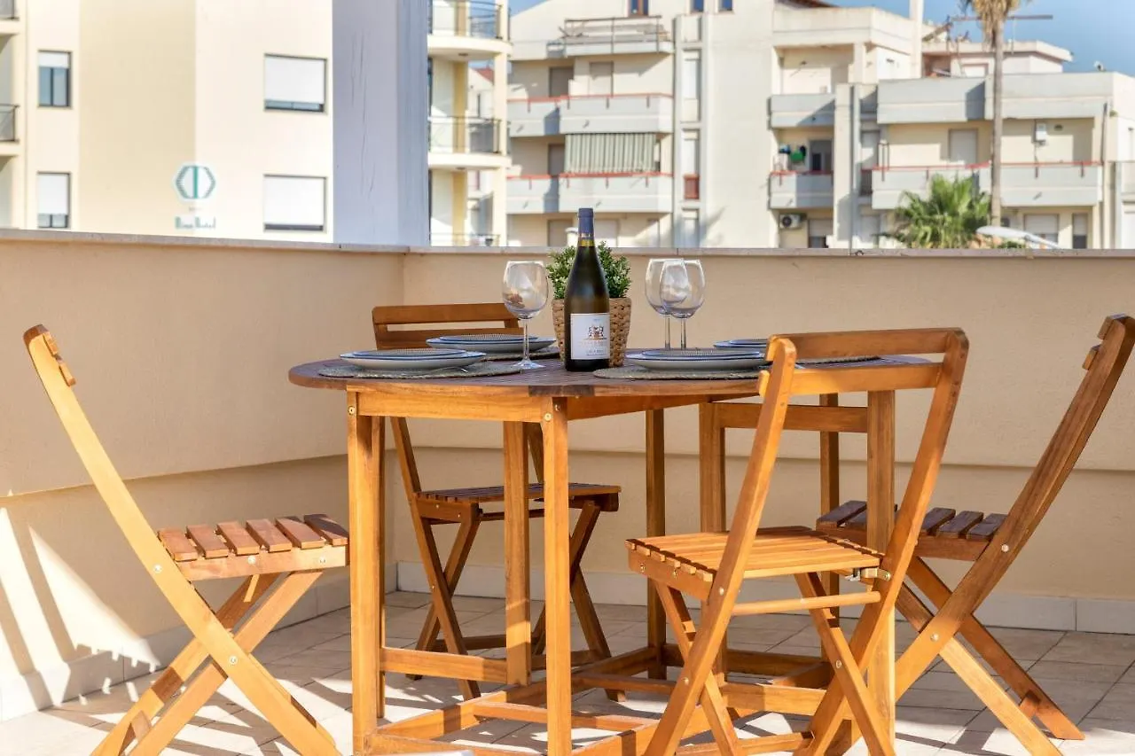 Pufferfish Apartment With Private Terrace 알게로